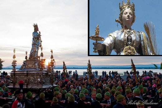 Santa Lucia in processione